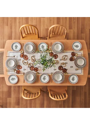 24 Pieces Indian Porcelain Dinner Set for 6 People - Claret Red / White / Green