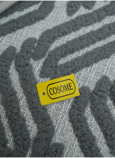 80x120cm Luxury Plush Carpet With Geometric Wave Pattern &amp; Anti-Slip Backing - Grey