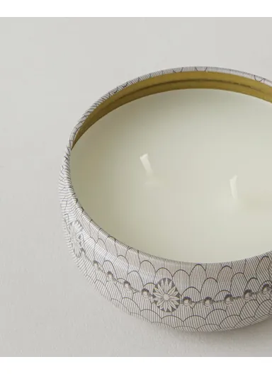 Vesta Scented Candle 170 g White