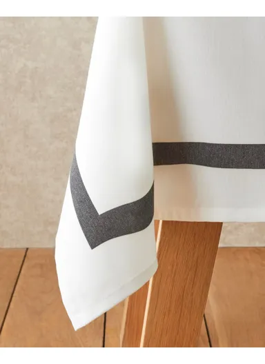 Veloria Polyester Tablecloth 150x200 cm Black - White