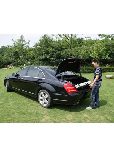 122cm Foldable Portable Easy-to Setup Multiple Use Centerfold Table HQ-Z122 (L122 x W60 x H74)cm - White