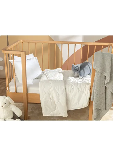 Comfy Cotton Baby Quilt 95 x 145 Cm - White